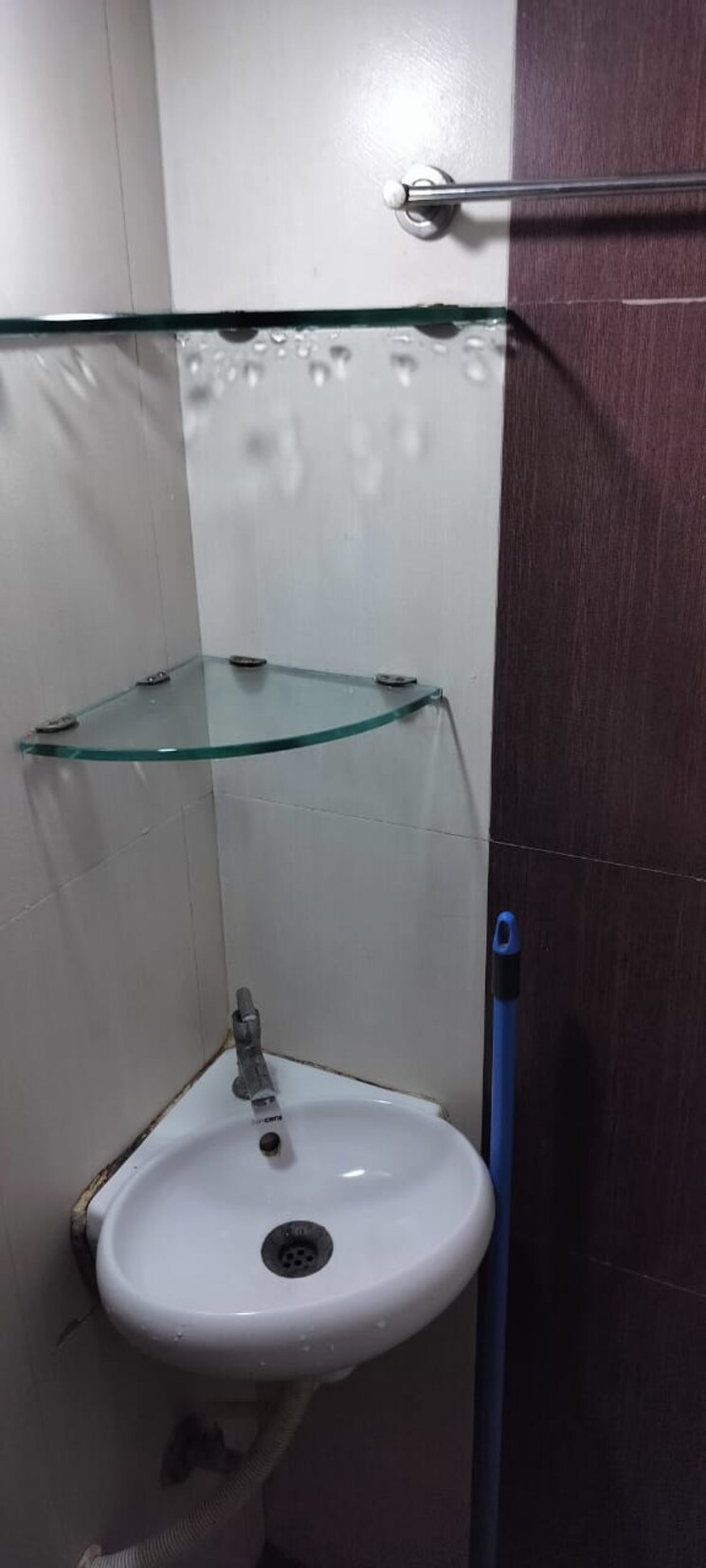 Bathroom, balaji-heights 1 Bedroom 450 Sq.Ft. Apartment In Bhandup West Mumbai 8761607