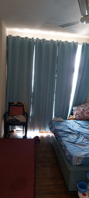 Bedroom in 3.5 BHK Apartment at Ansal Celebrity Meadows, Sushant Golf City – for Rent