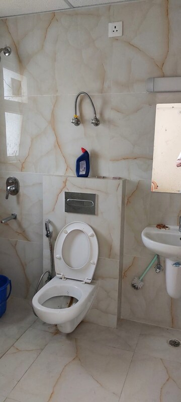 Bathroom in 3.5 BHK Apartment at Ansal Celebrity Meadows, Sushant Golf City – for Rent