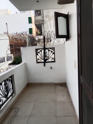 Balcony in 1 BHK Apartment at Sector 21c – for Rent