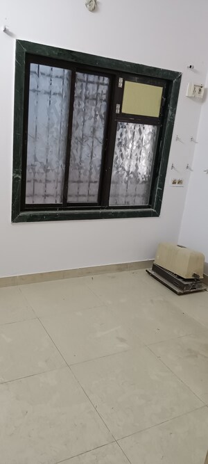 Room in 1.5 BHK Apartment at Kalyan West – for Sale