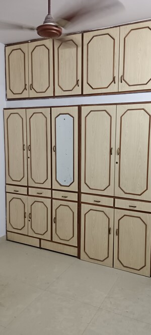 Furnished Amenities in 1.5 BHK Apartment at Kalyan West – for Sale