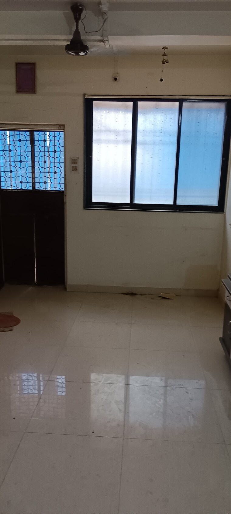 Room, kalyan west 1.5 Bedroom 750 Sq.Ft. Apartment In Kalyan West Thane 8761690