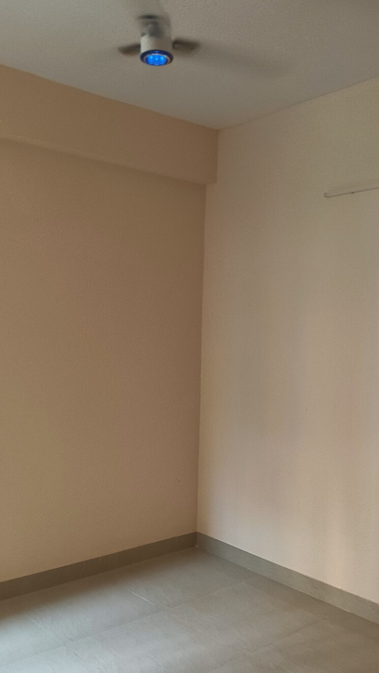 Room, amrapali-dream-valley 2.5 Bedroom 920 Sq.Ft. Apartment In Tech Zone 4 Greater Noida Greater Noida 8761719