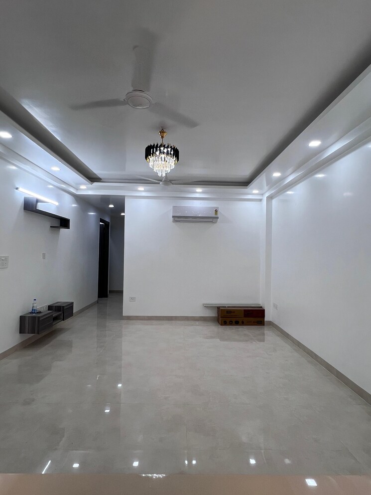 Room, vasant kunj 3 Bedroom 1450 Sq.Ft. Builder Floor In Vasant Kunj Delhi 8761757