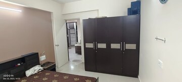 Furnished Amenities in 3 BHK Apartment at Shela – for Rent
