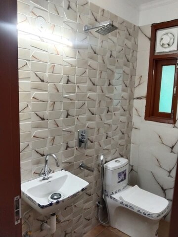 Bathroom in 1 BHK Builder Floor at Palam Colony – for Sale
