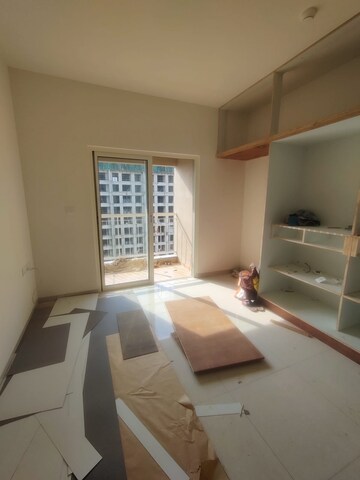 Bedroom in 2 BHK Apartment at Casagrand Boulevard, Hennur Road – for Rent