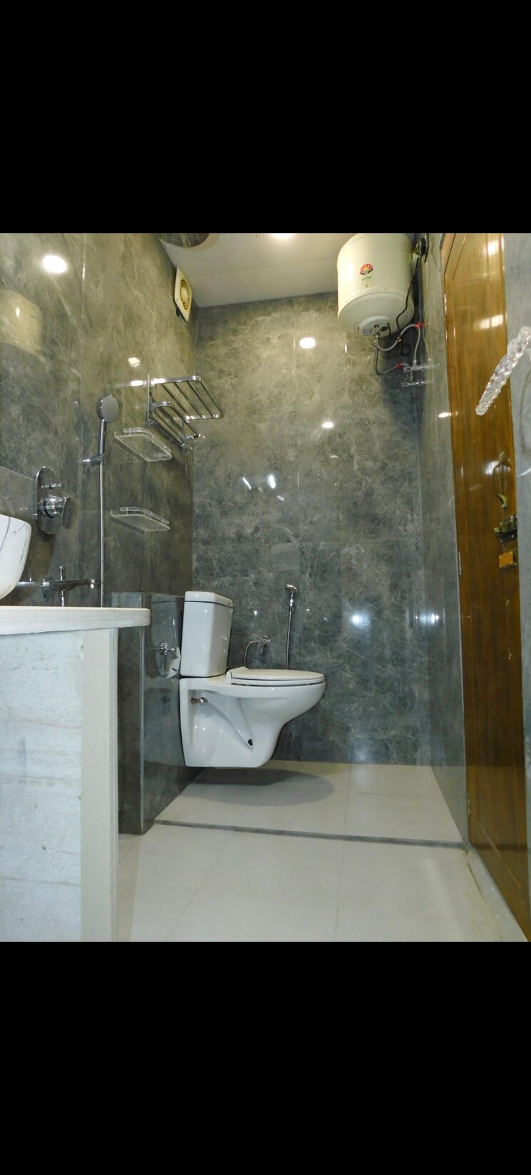 Bathroom, green park 2 Bedroom 1250 Sq.Ft. Builder Floor In Green Park Delhi 8761837