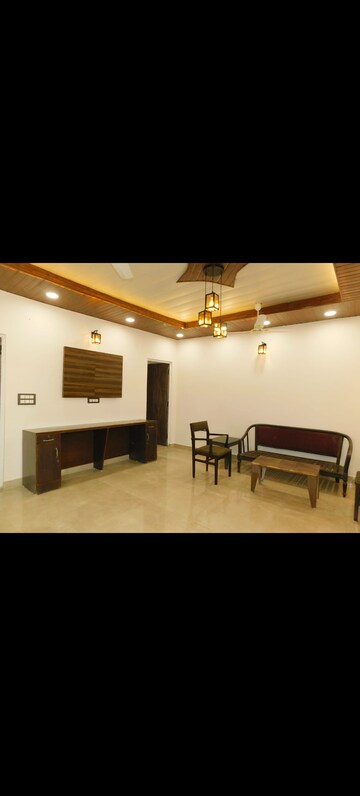 Master Bedroom in 2 BHK Builder Floor at Green Park – for Rent