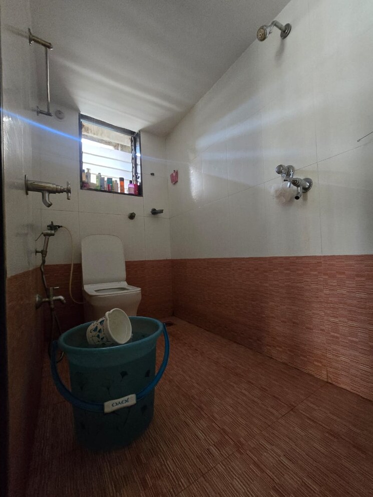 Bathroom, parsik nagar 2 Bedroom 970 Sq.Ft. Apartment In Parsik Nagar Thane 8761841