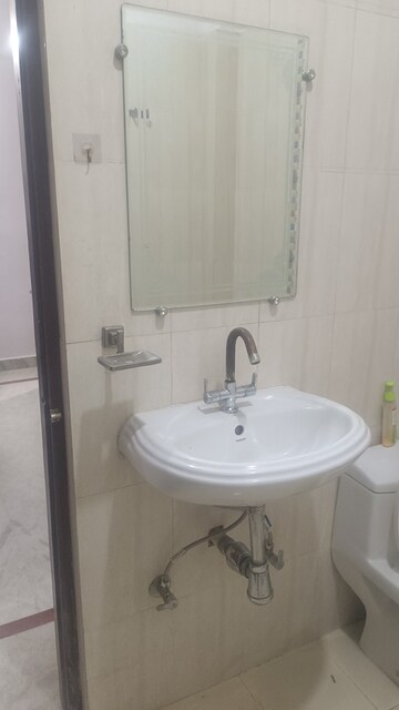 Bathroom in 2 BHK Builder Floor at Indira Nagar – for Rent