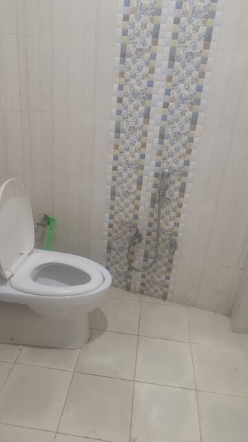 Bathroom in 2 BHK Builder Floor at Indira Nagar – for Rent