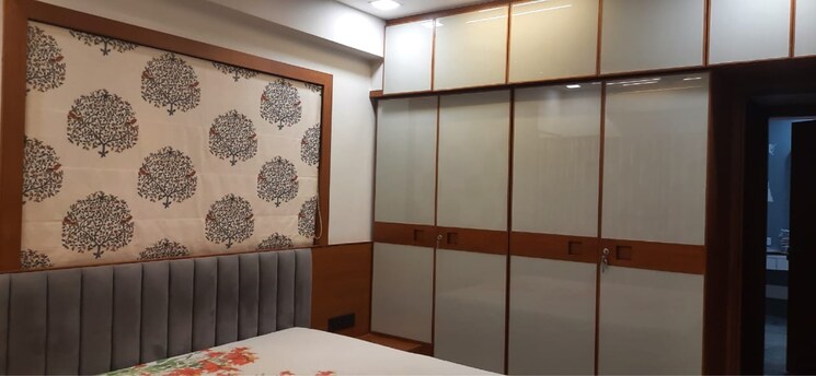 Room, prahlad nagar 3 Bedroom 1650 Sq.Ft. Apartment In Prahlad Nagar Ahmedabad 8761838