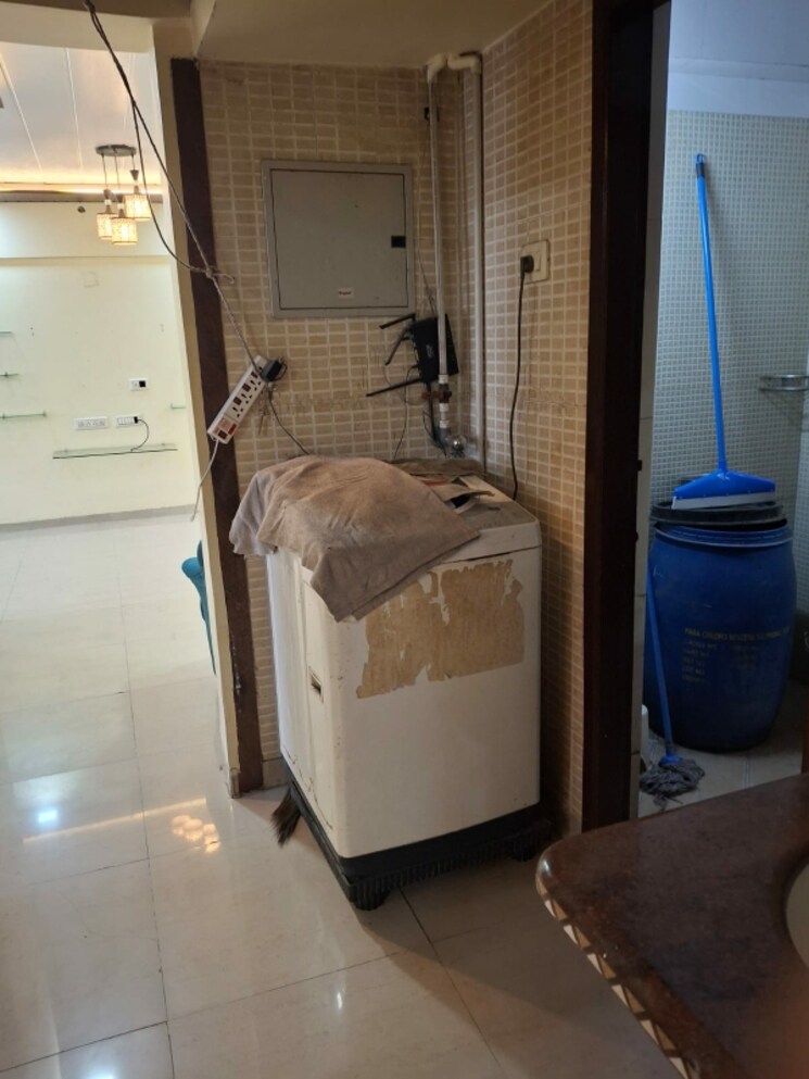 Bathroom, dombivli east 2 Bedroom 800 Sq.Ft. Apartment In Dombivli East Thane 8761855