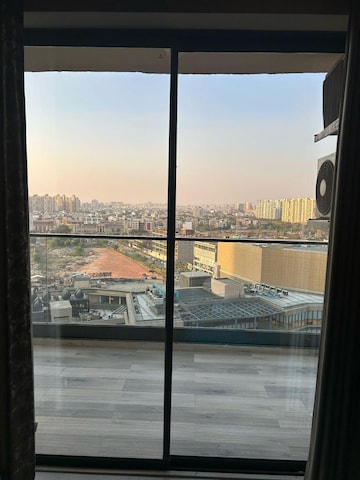 Room in 3 BHK Apartment at M3M Heights, Sector 65 – for Rent