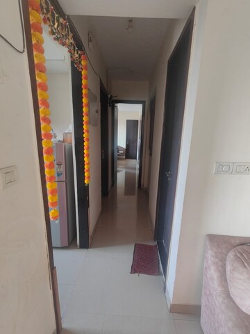 2 BHK Apartment For Rent in Rustomjee Athena, Majiwada