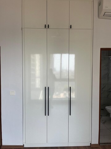 Bathroom in 2 BHK Apartment at M3M Heights, Sector 65 – for Rent