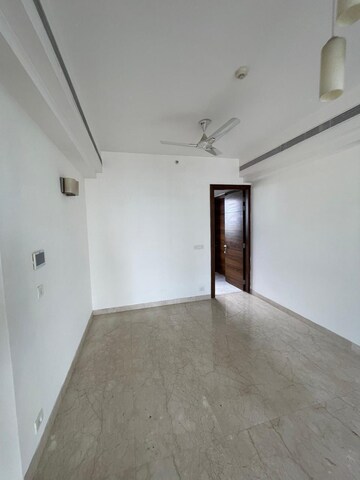 Room in 3 BHK Apartment at M3M Heights, Sector 65 – for Rent