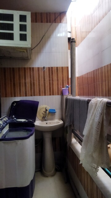 Master Bedroom in 2 BHK Builder Floor at Govindpuri – for Sale
