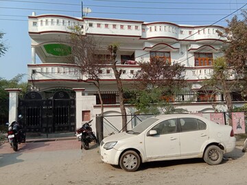 6+ BHK Independent House For Rent in Vrindavan Yojna