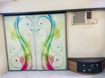 Bedroom in 2 BHK Apartment at Hiranandani Meadows, Manpada – for Rent