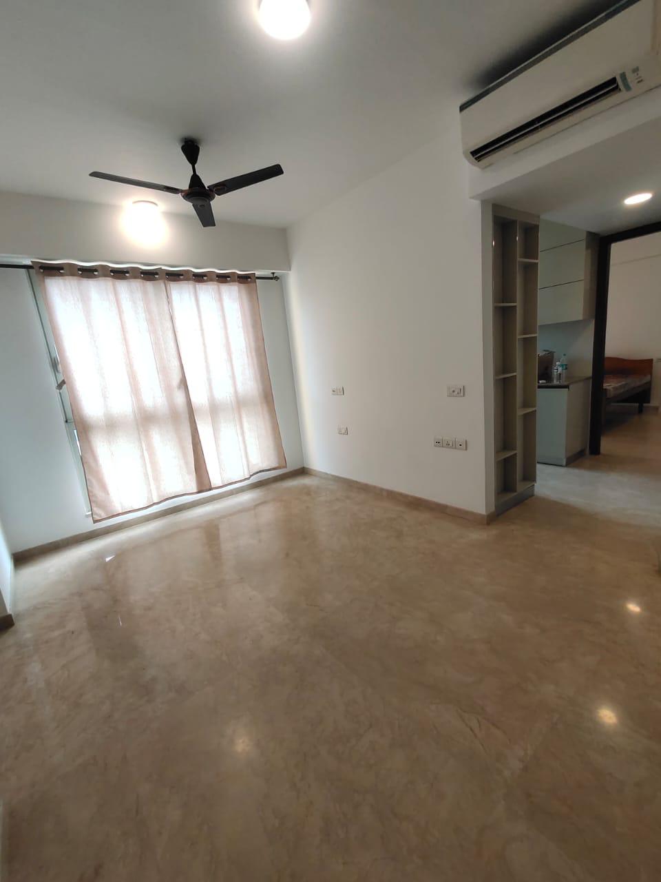 2 BHK Apartment For Rent in Dosti Eastern Bay