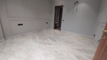 Room in 4 BHK Builder Floor at Model Town Phase 2 – for Sale