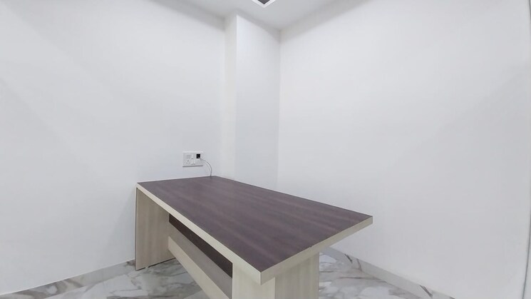 Bedroom, netaji subhash place Commercial Office Space 700 Sq.Ft. In Netaji Subhash Place Delhi 8761972