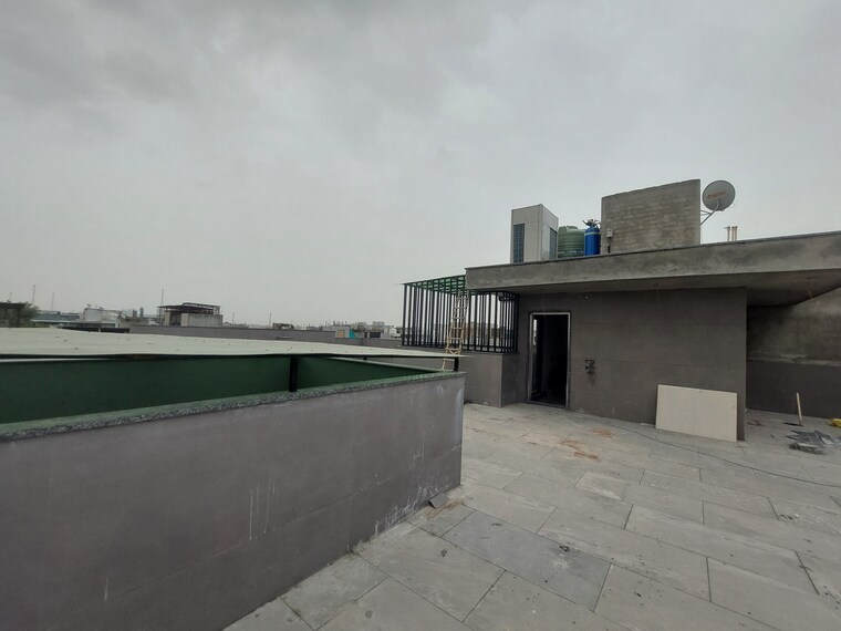 Exterior View, model town phase 2 4 Bedroom 450 Sq.Yd. Builder Floor In Model Town Phase 2 Delhi 8761977