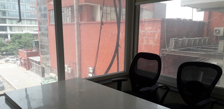 Bathroom, netaji subhash place Commercial Office Space 400 Sq.Ft. In Netaji Subhash Place Delhi 8761990