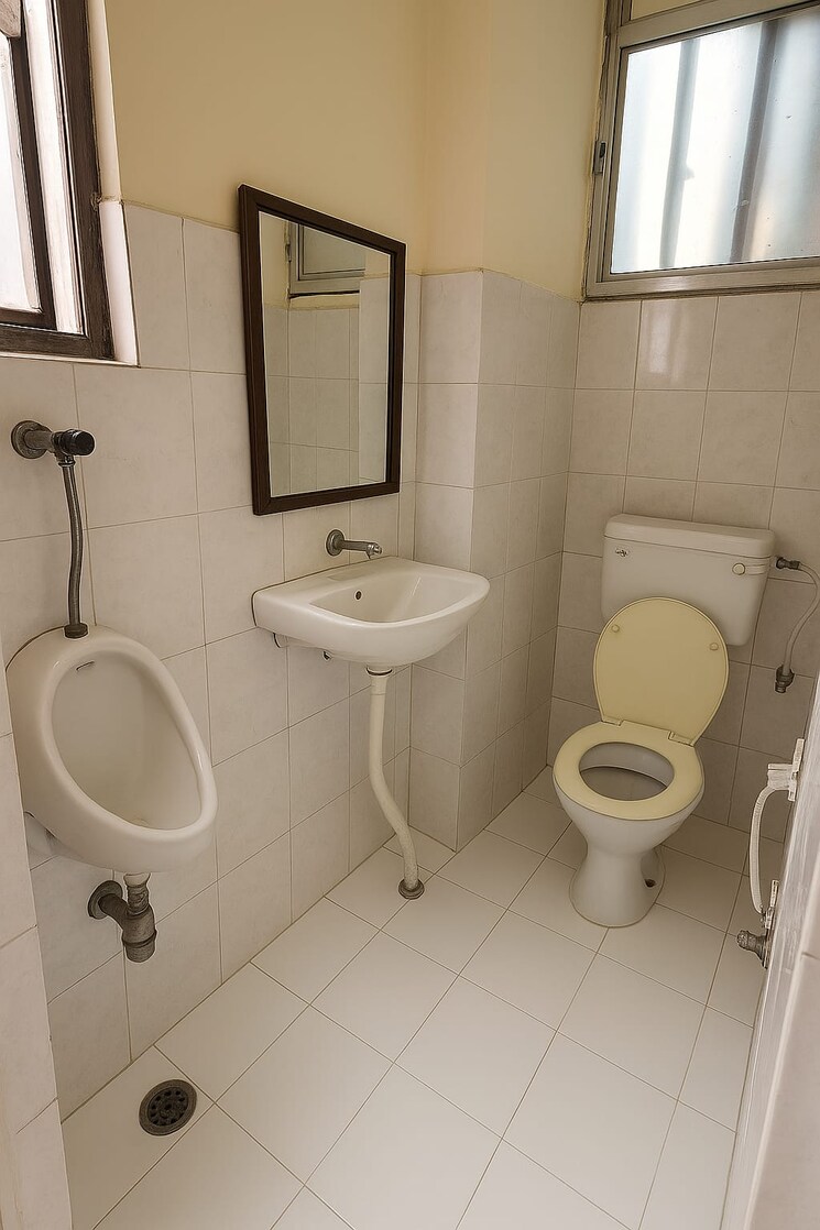 Floor Plan, east of kailash Commercial Office Space 500 Sq.Ft. In East Of Kailash Delhi 8762005