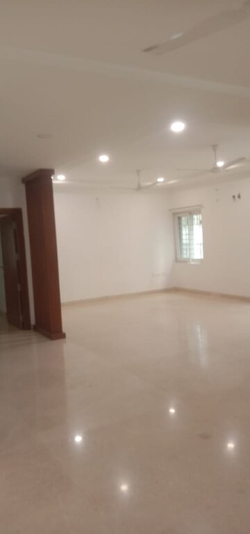 Room in 4 BHK Villa at Rajapushpa Open Skies, Kokapet – for Rent