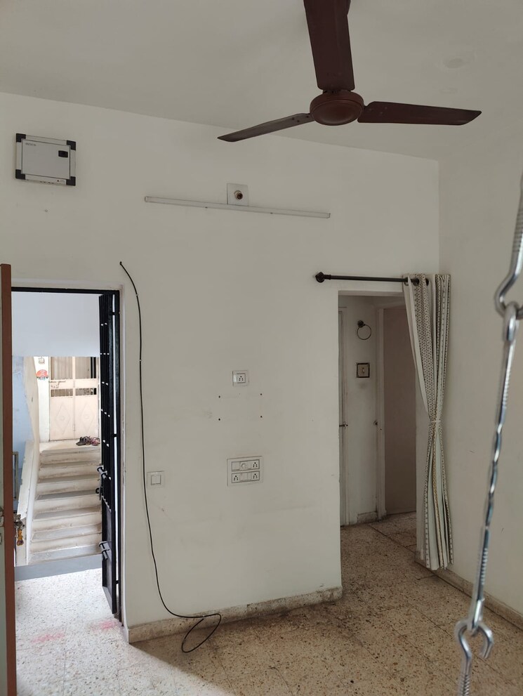 undefined, satellite 2 Bedroom 1180 Sq.Ft. Apartment In Satellite Ahmedabad 8760240