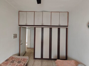 Bedroom in 2 BHK Apartment at Satellite – for Rent