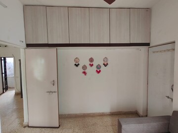Room in 2 BHK Apartment at Satellite – for Rent