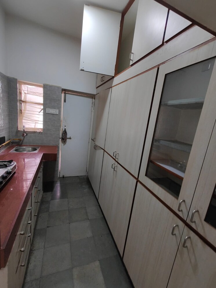 Kitchen, satellite 2 Bedroom 1180 Sq.Ft. Apartment In Satellite Ahmedabad 8760240