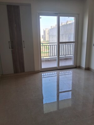 Master Bedroom in 4 BHK Builder Floor at BPTP Park 81, Sector 81 – for Rent