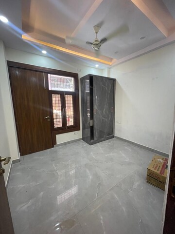Room in 3 BHK Builder Floor at Shakti Khand 2 – for Sale