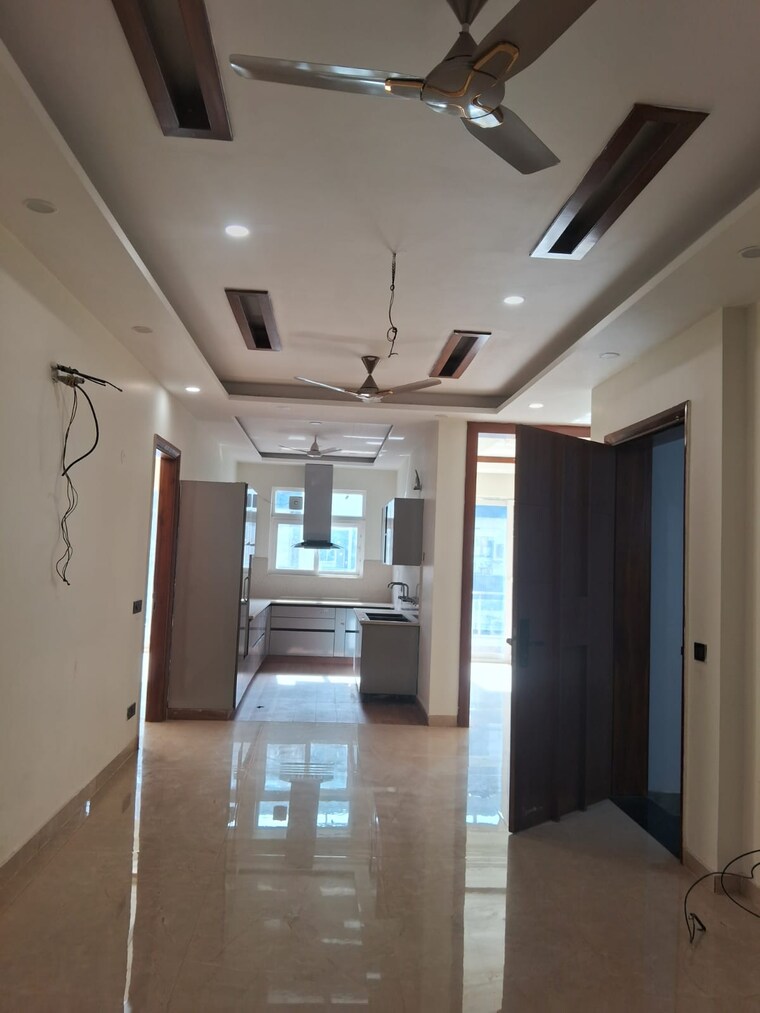 Kitchen, sector 85 3 Bedroom 250 Sq.Yd. Builder Floor In Sector 85 Faridabad 8762044