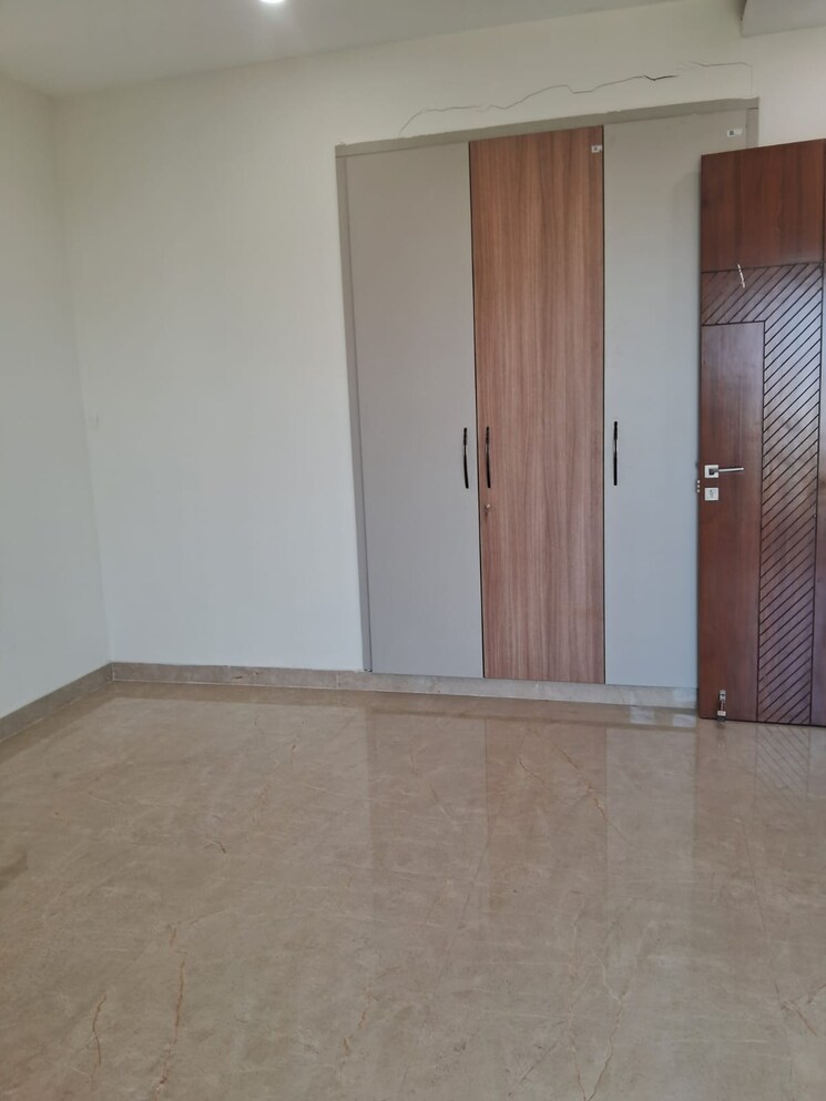 Bedroom, sector 85 3 Bedroom 250 Sq.Yd. Builder Floor In Sector 85 Faridabad 8762044