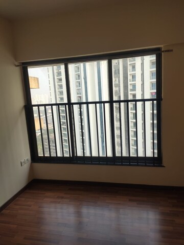 Room in 2 BHK Apartment at Ravi Estate, Pokhran Road No One – for Rent