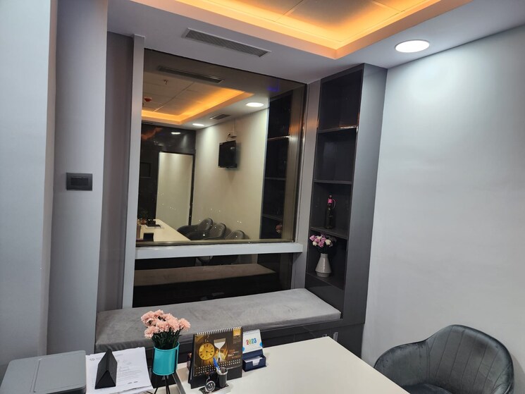 undefined, alphathum Commercial Office Space 532 Sq.Ft. In Sector 90 Noida 8762070