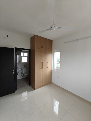 Room in 2 BHK Apartment at Shriram 107 South East, Attibele – for Rent