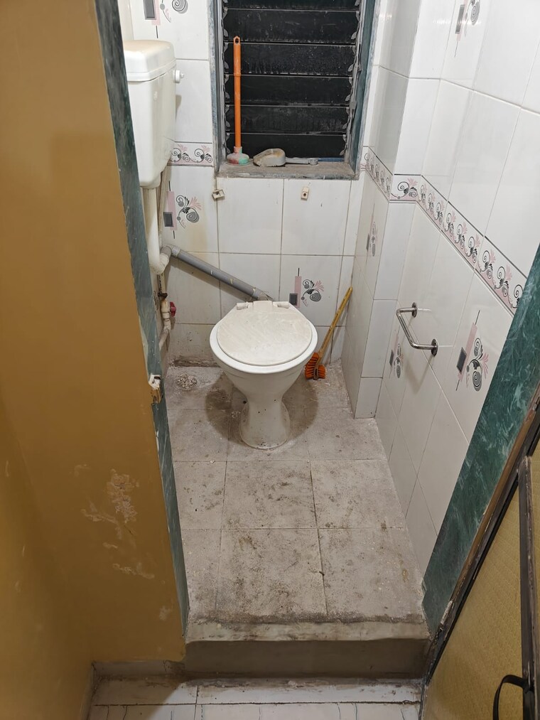 Bathroom, dombivli west Studio 360 Sq.Ft. Apartment In Dombivli West Thane 8762075