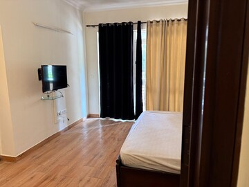 Bedroom in 4 BHK Apartment at Sahara Grace Gurgaon, Sector 28 – for Rent