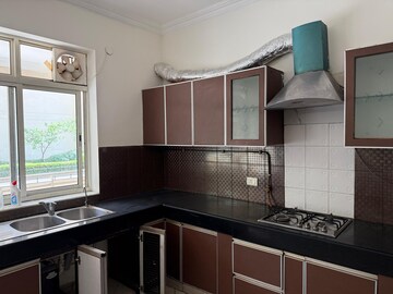 Kitchen in 4 BHK Apartment at Sahara Grace Gurgaon, Sector 28 – for Rent