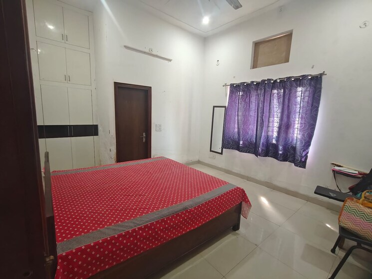 Bedroom, hig-apartments 3 Bedroom 121 Sq.Mt. Apartment In Omicron I Greater Noida Greater Noida 8762081