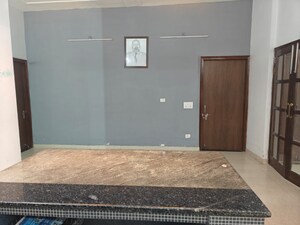 Room in 3 BHK Apartment at HIG Apartments, Omicron I Greater Noida – for Sale