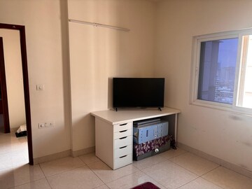 Room in 2 BHK Apartment at Prestige High Fields, Gachibowli – for Sale